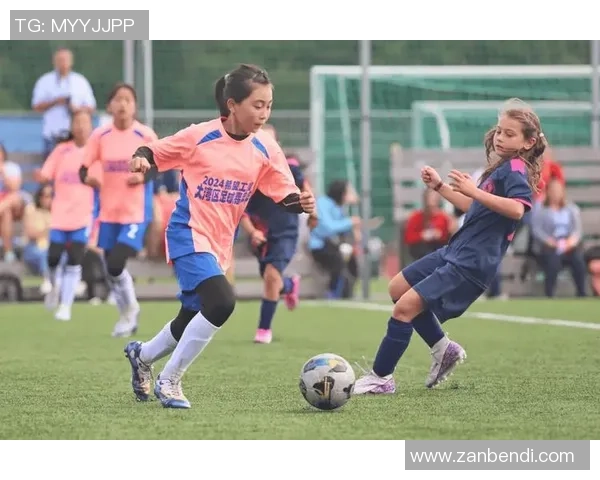 2016年足球明星女运动员精彩瞬间回顾与照片分享